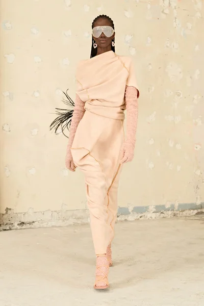 Look 23